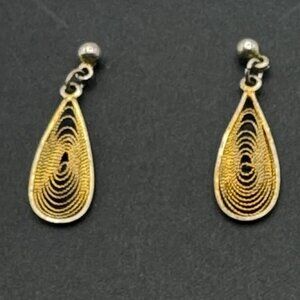Vintage Gold Filigree Teardrop Dangle Earrings Lightweight Drop Design